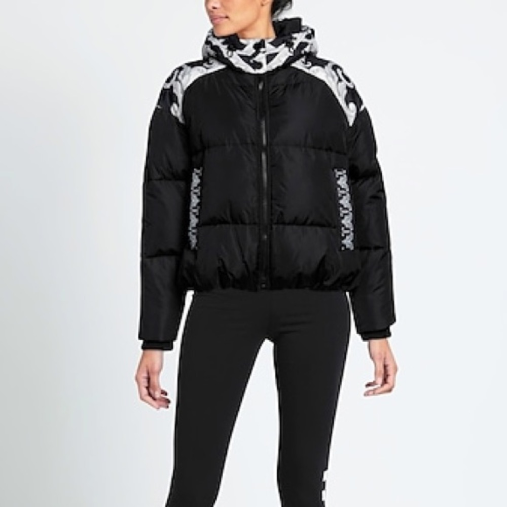 VERSACE SILVER BAROQUE PUFFER - Picture 5 of 6